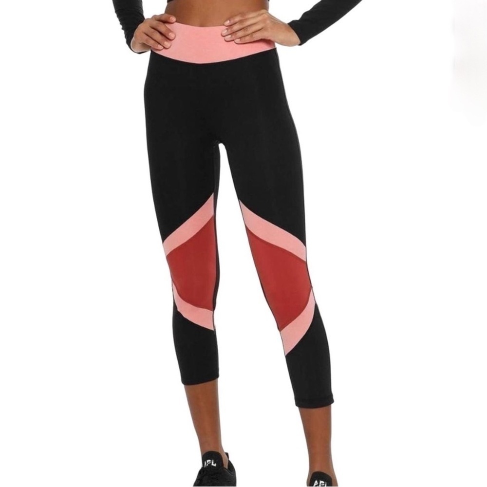 Revolve Iris & Ink Black Coral Pink Pantaloni Cropped High Waist Workout Legging